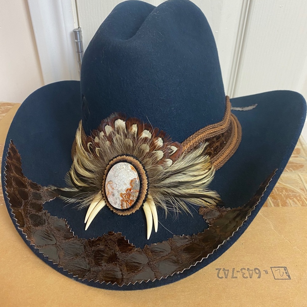 Charlie 1 Horse Cowgirl HatFeather Leather Vintage